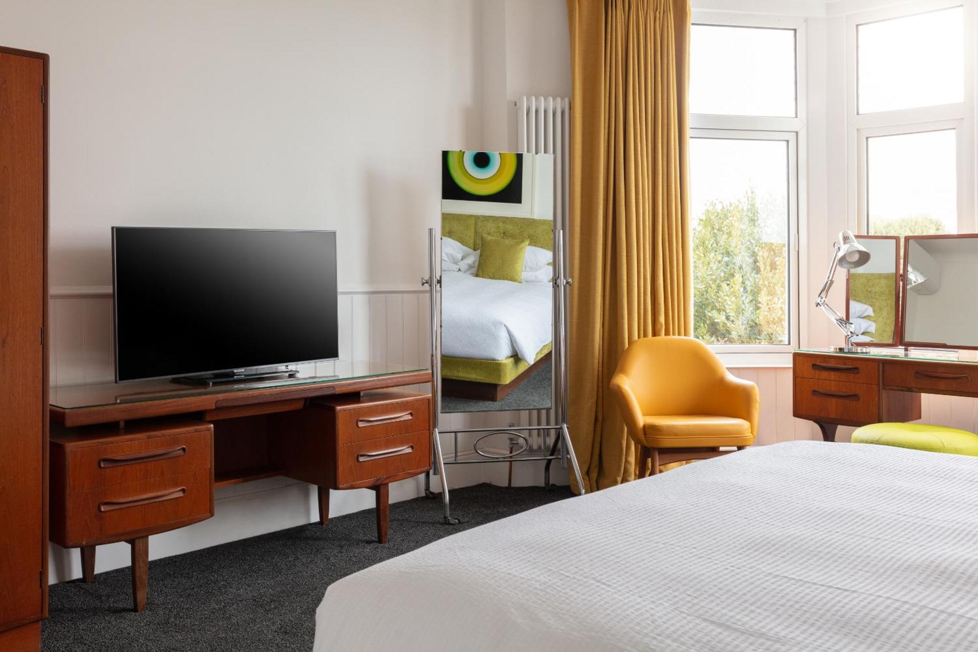 Chelsea House Holiday Apartments فالموث الغرفة الصورة