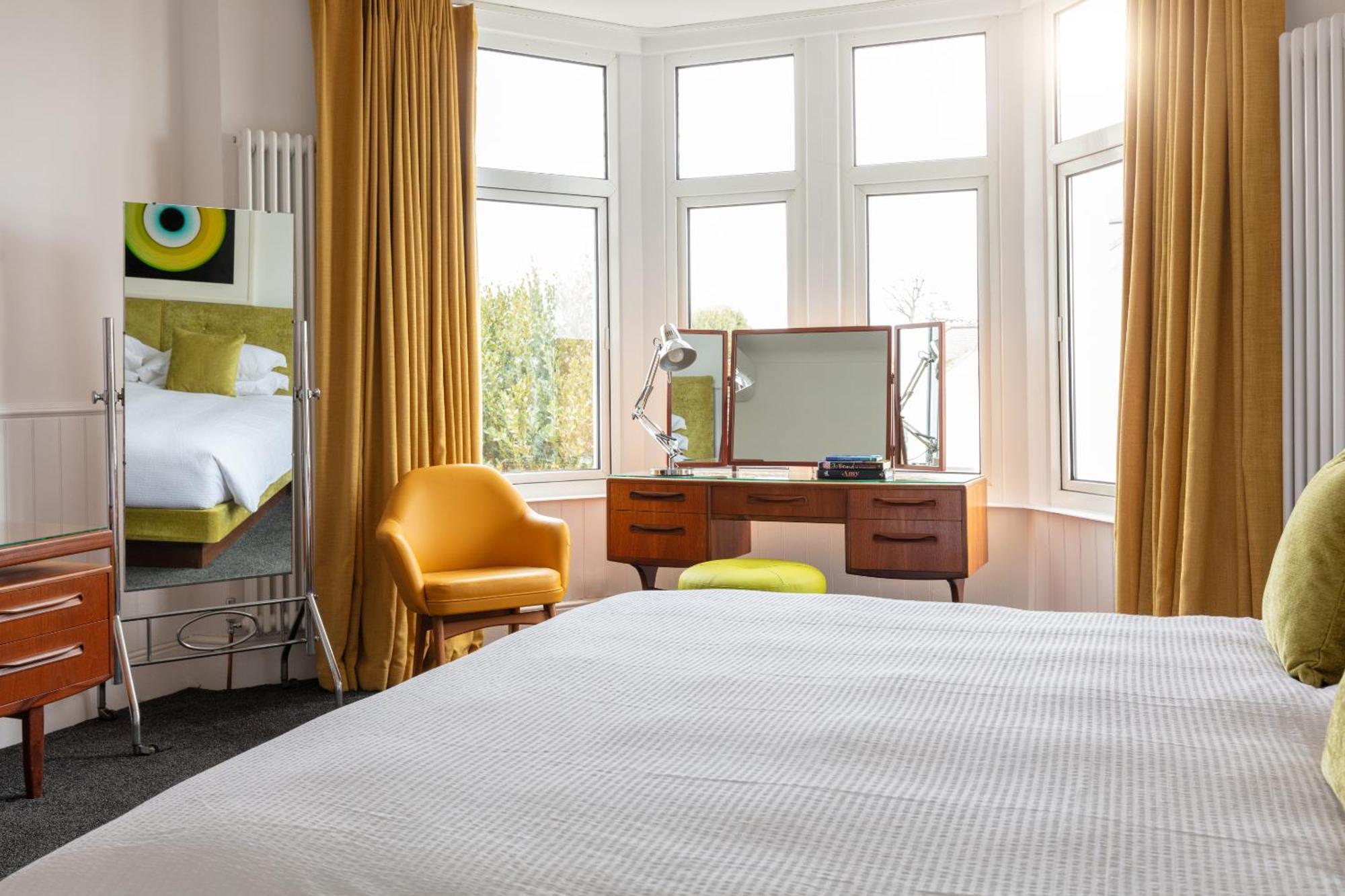 Chelsea House Holiday Apartments فالموث الغرفة الصورة