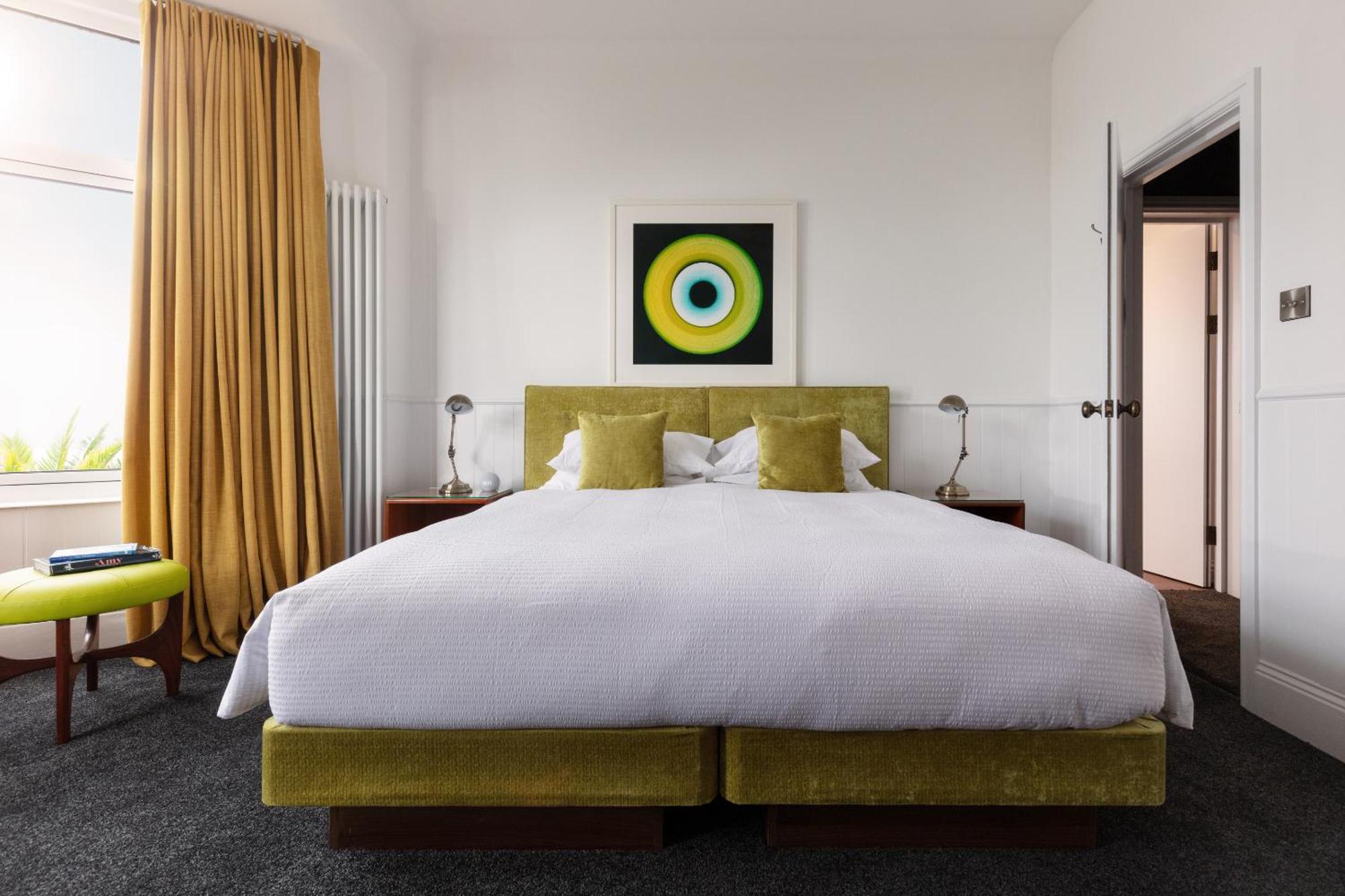 Chelsea House Holiday Apartments فالموث الغرفة الصورة